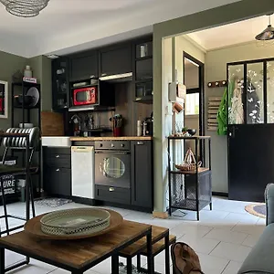 Var 150 M Des Plages Appartement Fréjus